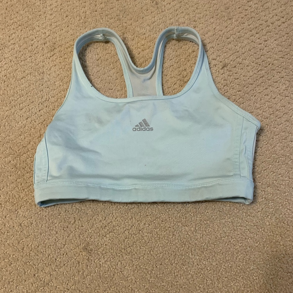 sports bra